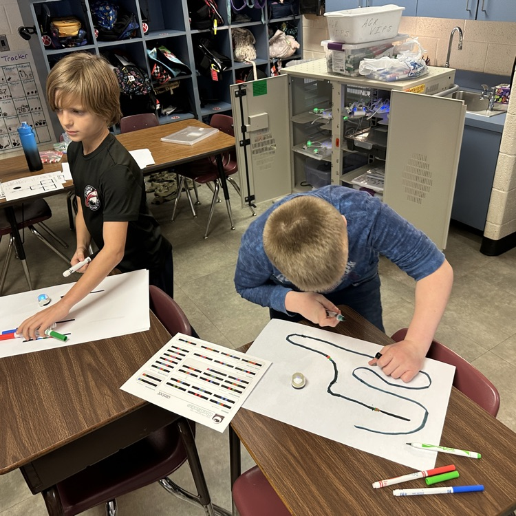 Going "old school" - as the prize for attendance goals, Miss Manning's 4th graders chose to do ozobots with markers. (The new ozobots connect via Bluetooth).  