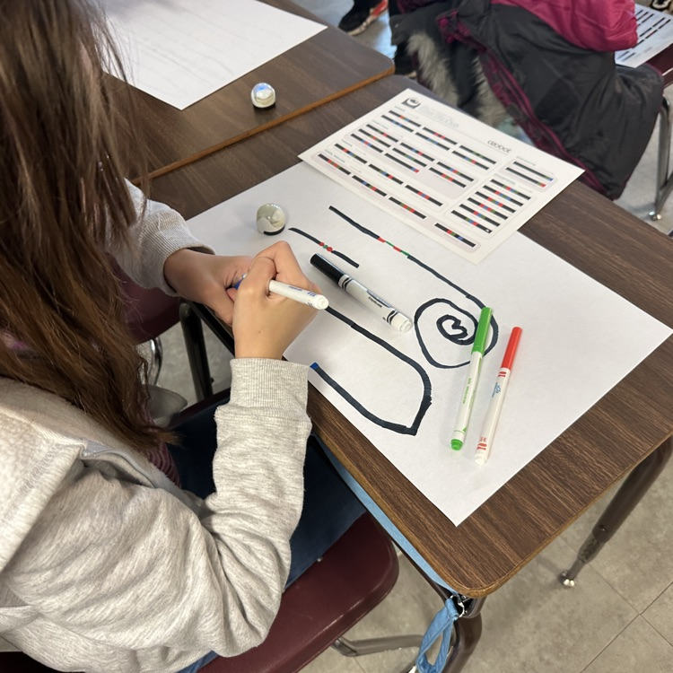 Going "old school" - as the prize for attendance goals, Miss Manning's 4th graders chose to do ozobots with markers. (The new ozobots connect via Bluetooth).  
