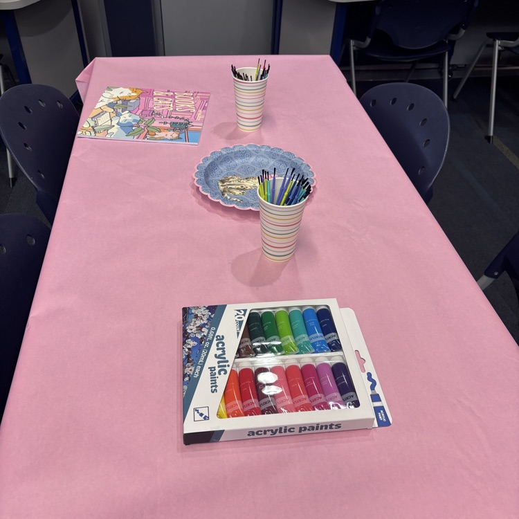 Daddy-Daughter Night is TONIGHT! 7-8pm. FREE! Enter at the main office doors.