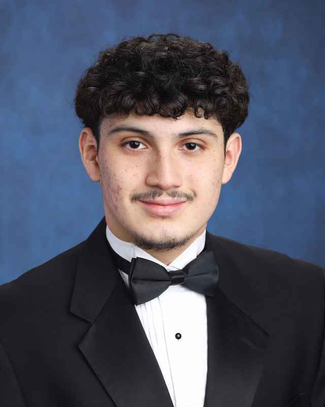 senior photo of Melvin Rivas Bu