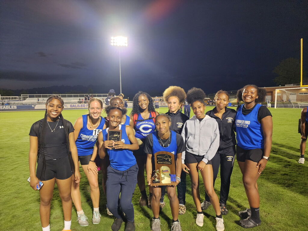 Girls 1B Region Track and Field Champions