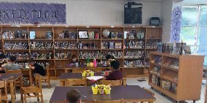 image showing fourth and fifth grade students preparing for membership on the D7ES Battle of the Books Team