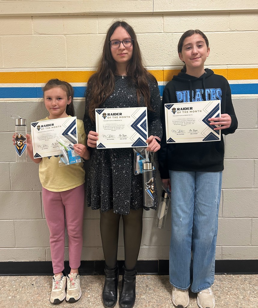 The three girls are the April Raiders of the Month
