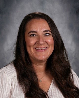 A picture of Mrs. DeDe McElravy.