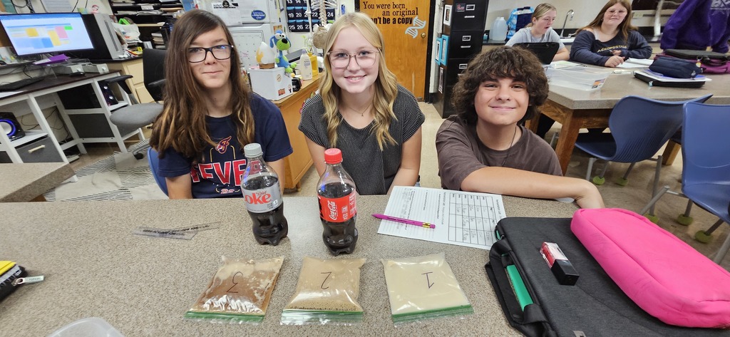Students are investigating yeast food preferences. 