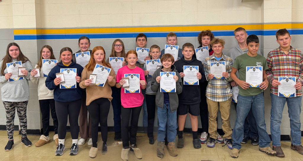 There are 17 students shown from 7th grade who made perfect attendance.