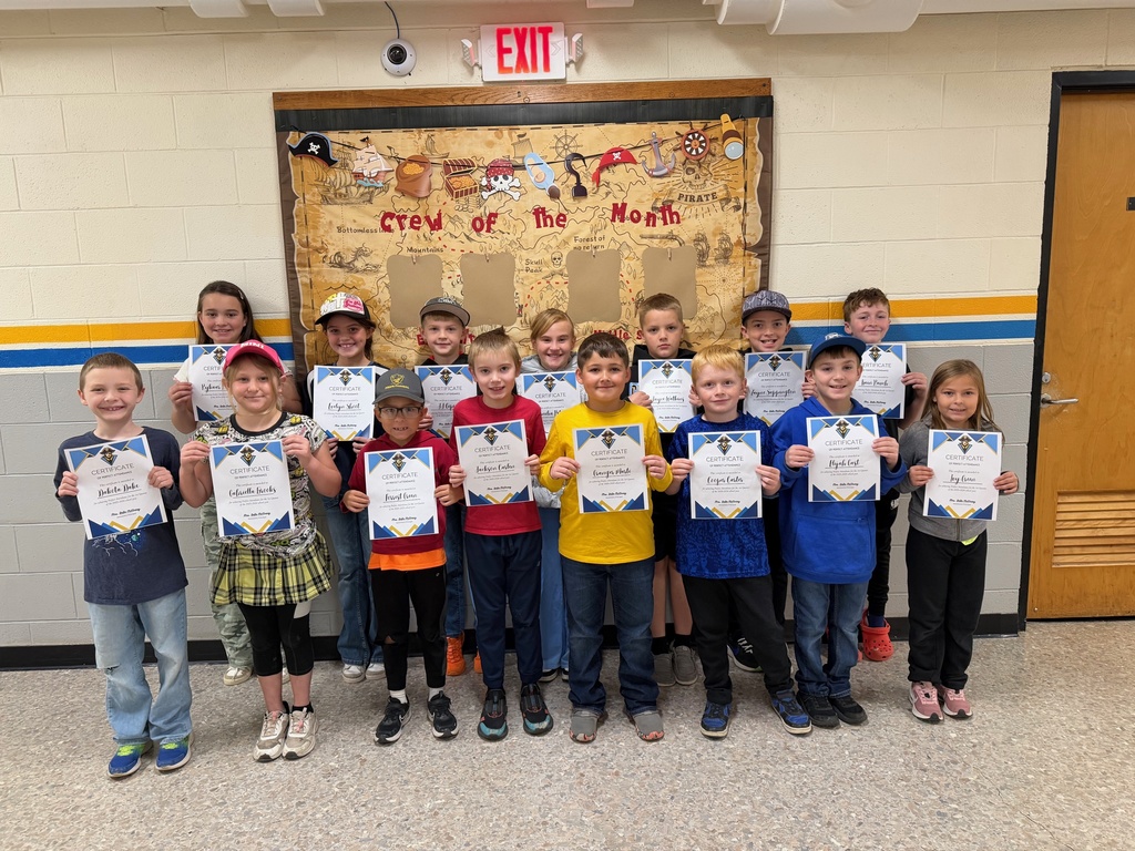 A class photo of the students who had perfect attendance.