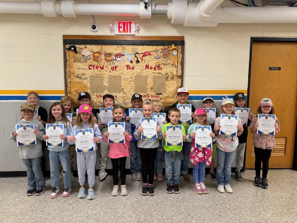 A class photo of the students who had perfect attendance.