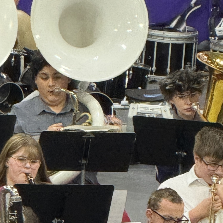 The bass section is paying a song. 