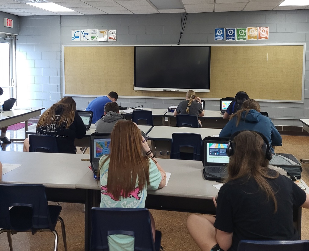 Ths class is working on their chromebooks.