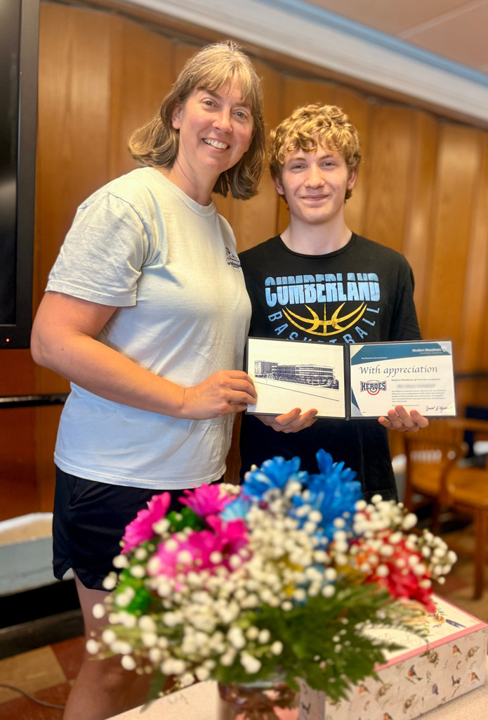 Pictured are TC and BS with the award. 