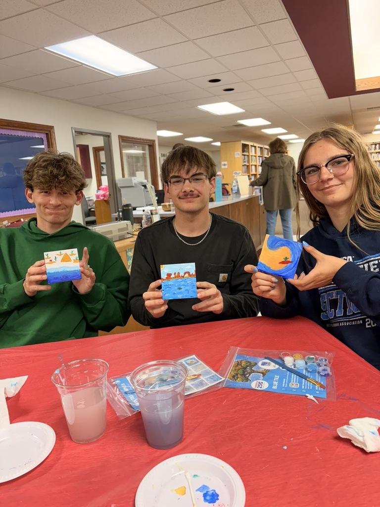 Three Cumberland students helped paint tiles for the Greenup mural. 