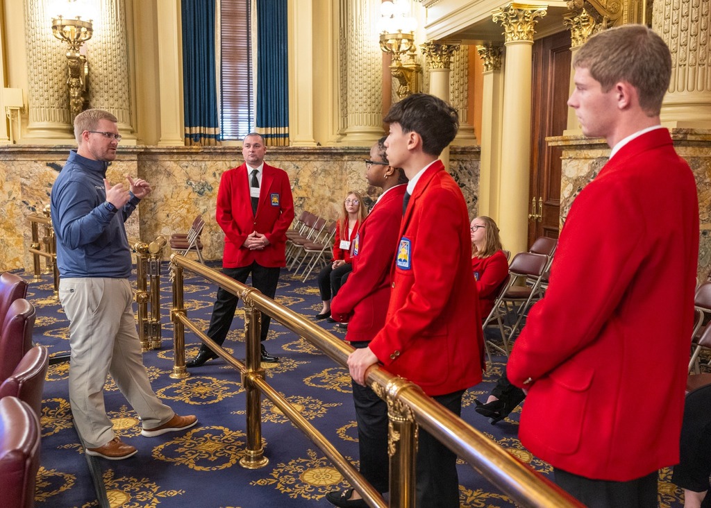 rep thomas kutz and skill usa officers