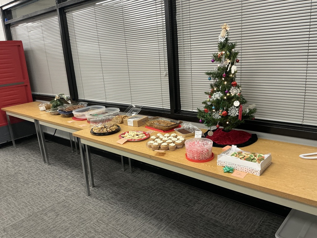 staff holiday luncheon desserts