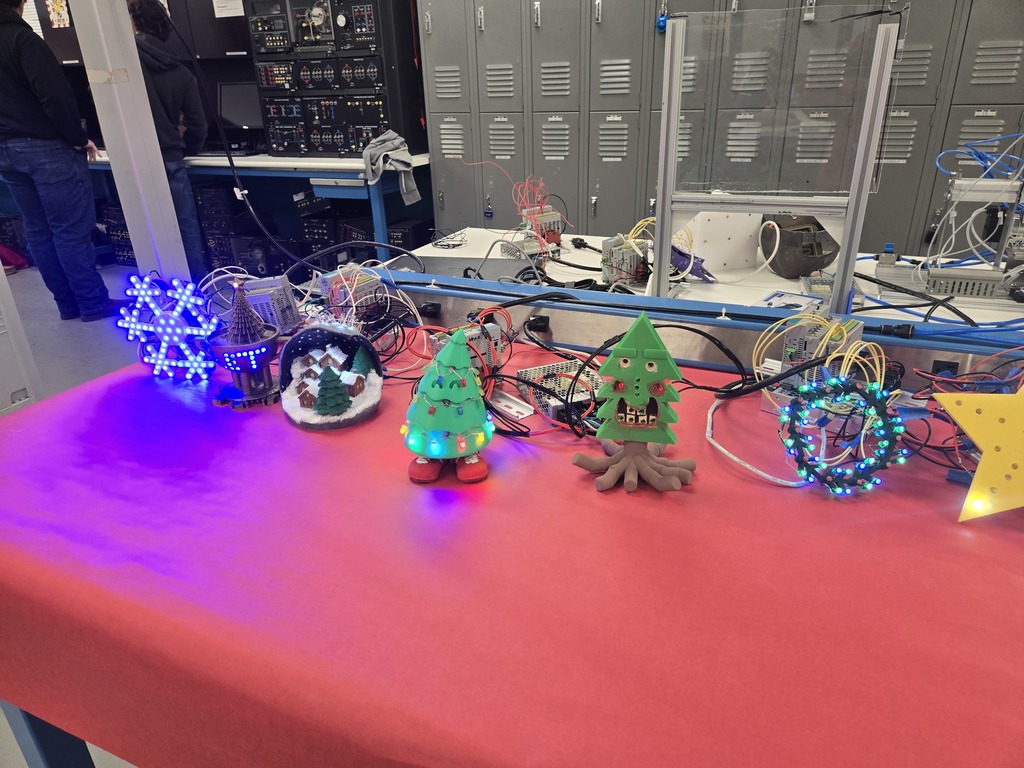 AET holiday light displays