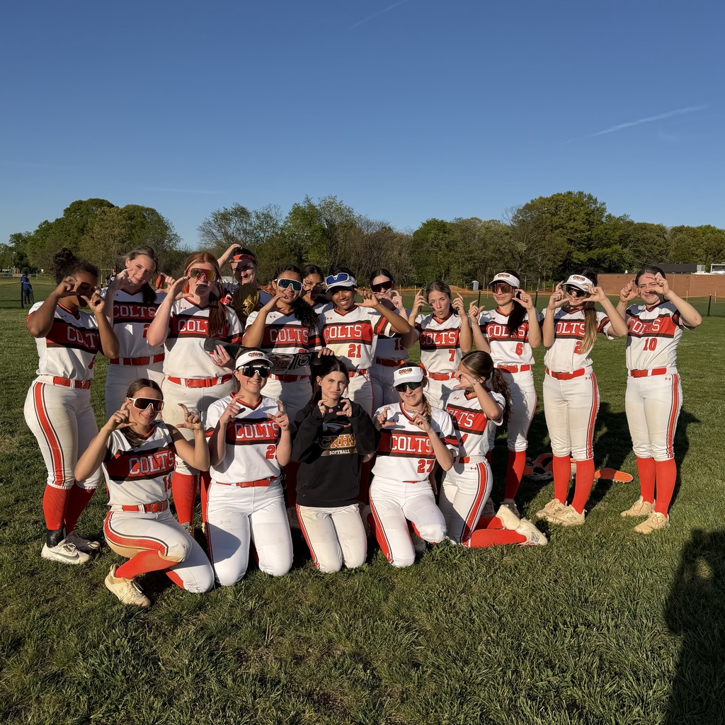 Girls Softball Picture Taking