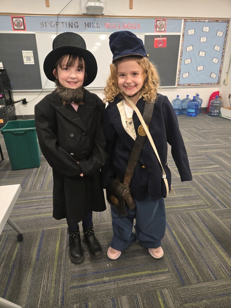 Sporting Hill Elementary students wrapped up their Civil War CKLA unit and dressed like Lincoln and Union soldiers.