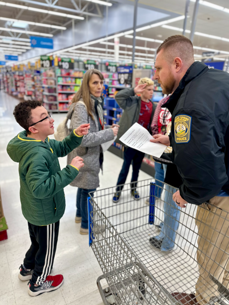 Eagle View Life Skills shopping with cops