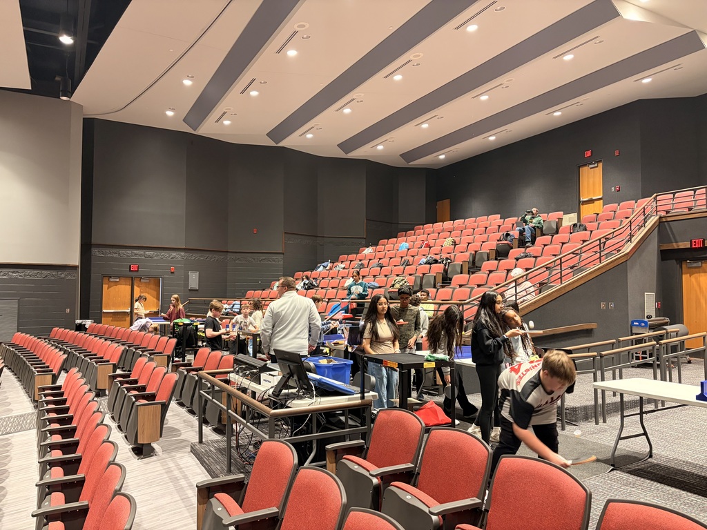 PE students playing ping pong