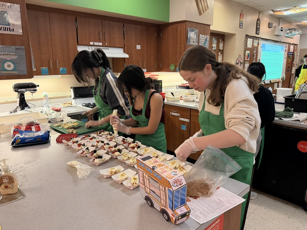 CVHS students in Mrs. Nowicki-McVitty's Culinary Foundations I class prepare food for their Food Truck competition.