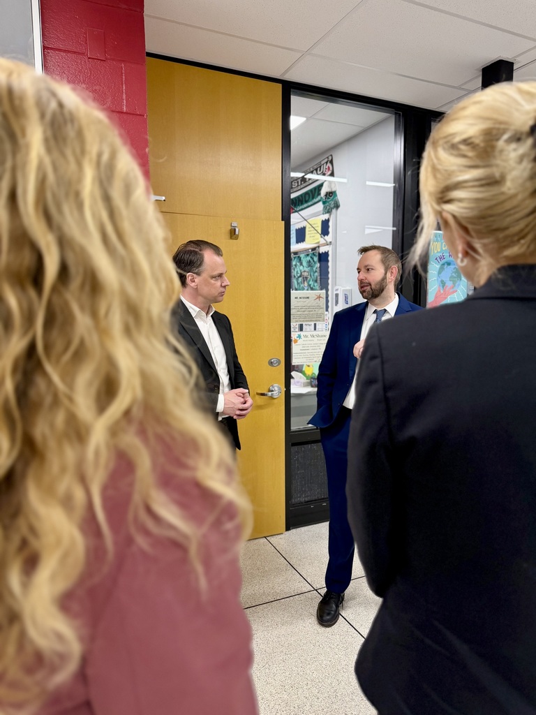 CV9 Principal, Mr. Hosenfeld, talks with Administrators from Sweden during their tour of the Cumberland Valley Ninth Grade Academy.