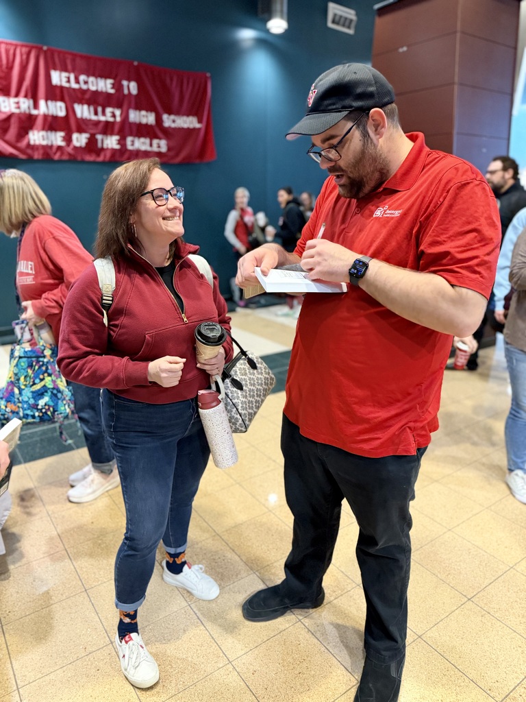Ben Hartranft signs his book for a CV staff member.