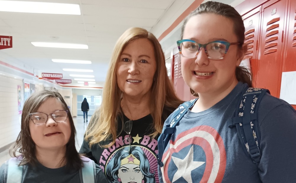 Intervention Specialist Rebecca DelRosa and students. 