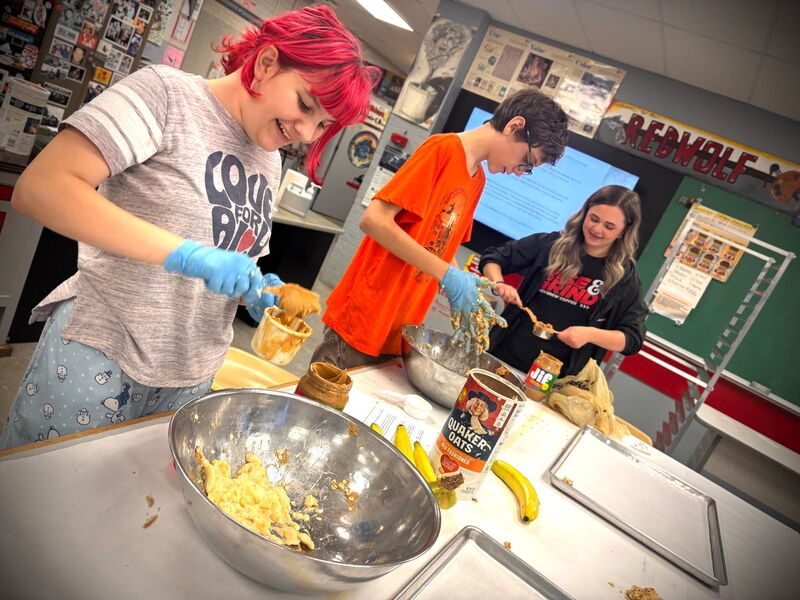 Cuyahoga Heights High School Students Give Back During Community Impact Day
