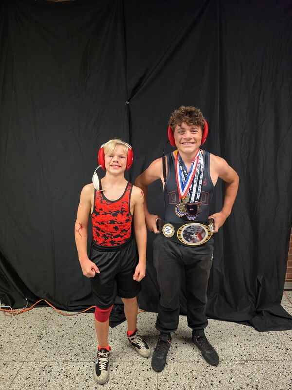 Cuyahoga Heights Middle School Students Celebrate Fall with the Pack Dance