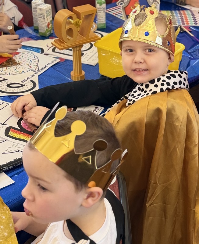 "Kings" doing crafts.