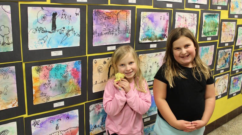 Girls at Art Show at the GALA.