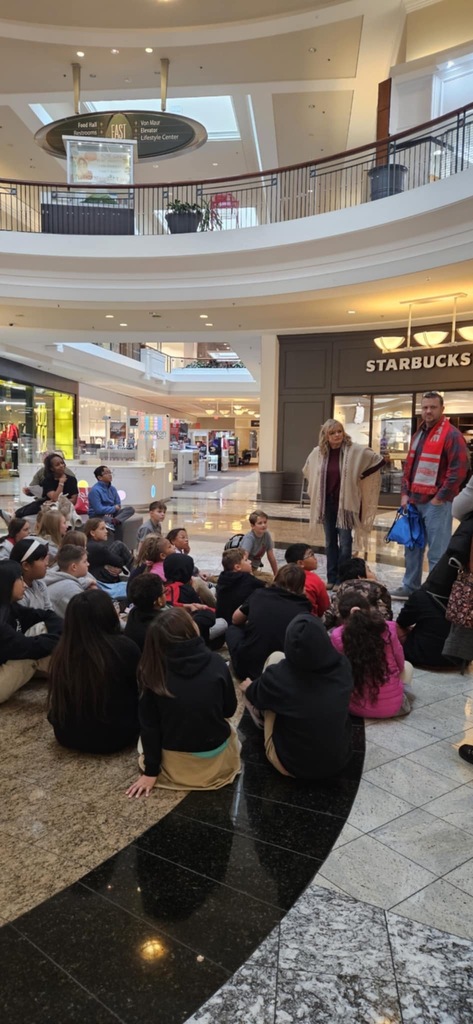 students learning about economics on a field trip