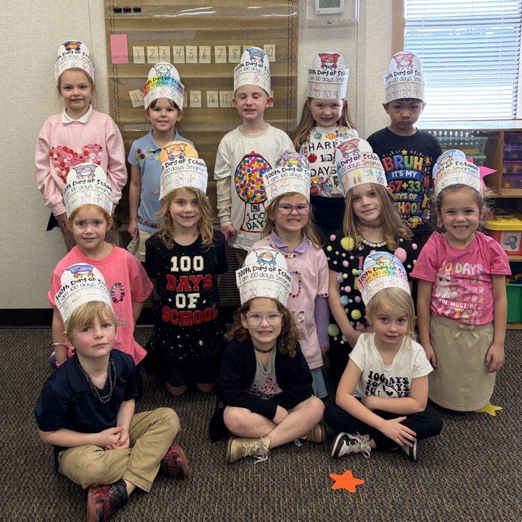students on the 100th day of school