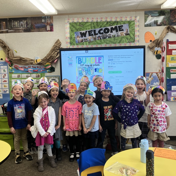 students on the 100th day of school