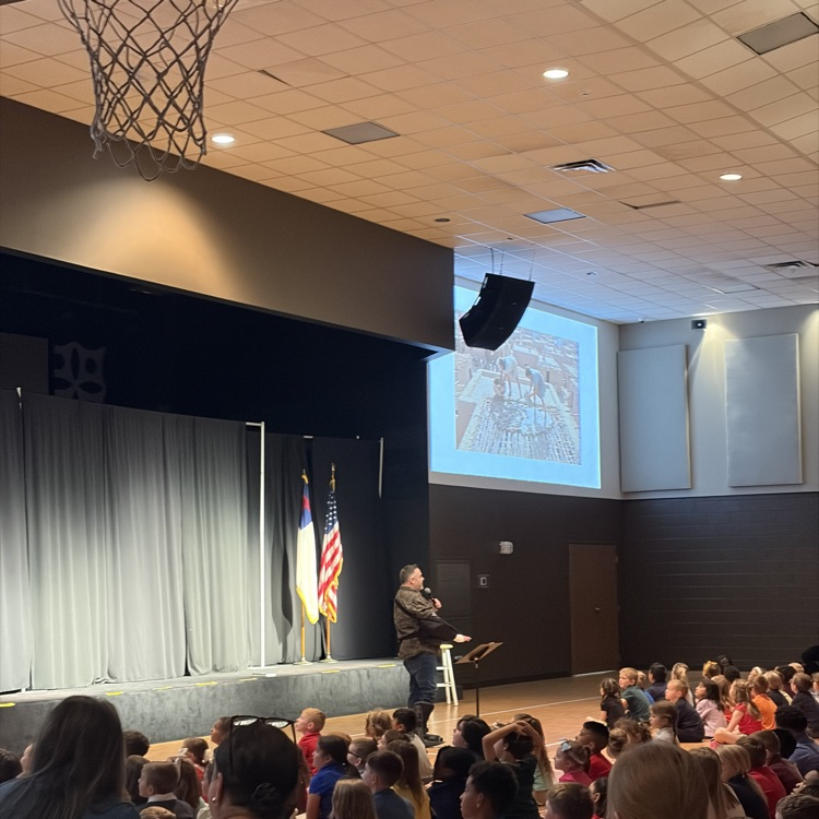 pastor Holley speaking to audience