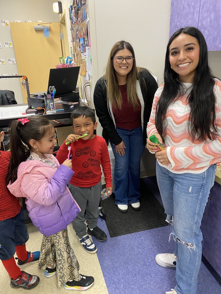 Frank Phillips students at DES