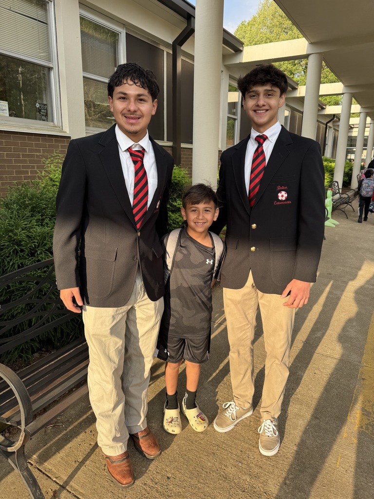 The Dalton High School Catamount Boys Soccer Team recently made a special visit to Brookwood Schools, where they greeted students and opened car doors during morning drop-off. What an awesome way to lead by example and connect with the community!