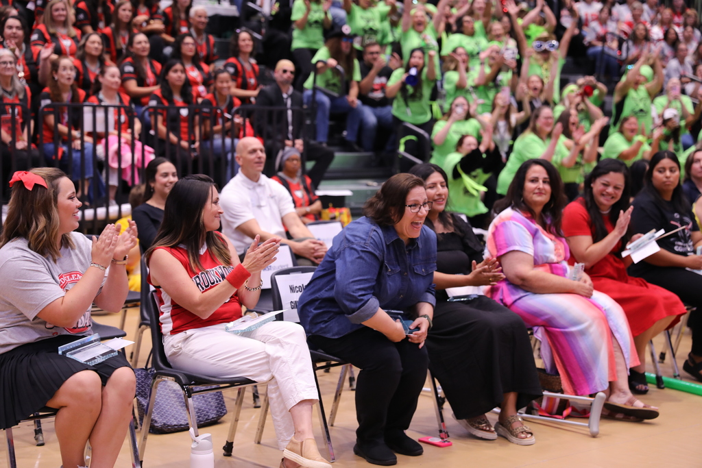 NICOLE GILLISPIE NAMED 2025 DALTON PUBLIC SCHOOLS TEACHER OF THE YEAR