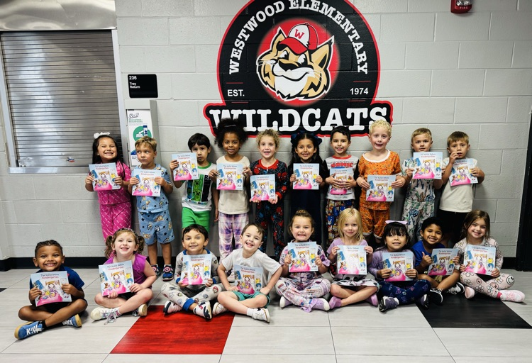 Kindergarten class with their free book.