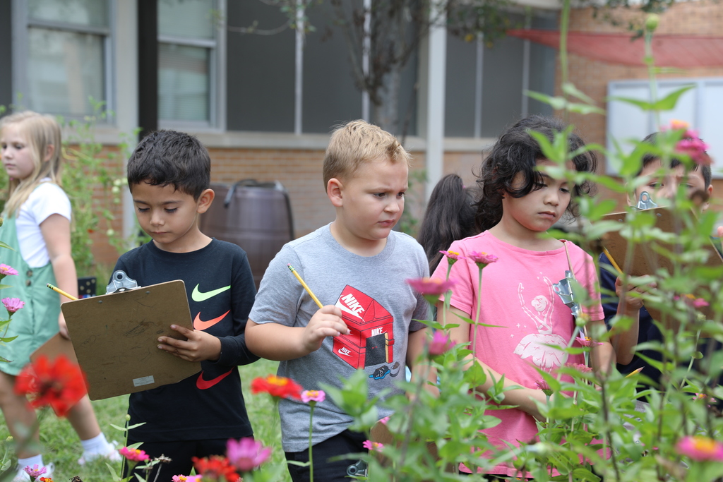Brookwood School was thrilled to welcome Shane Kornberg from the University of Georgia 4-H Extension!