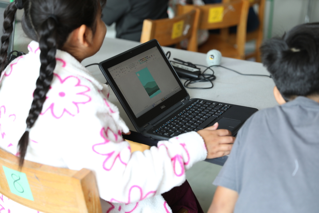 This week, we’re shining a light on Mr. Adam Sanford’s classroom at Park Creek School! His students have been exploring digital landscapes, focusing on creating light-to-dark layers to bring depth into their work. 