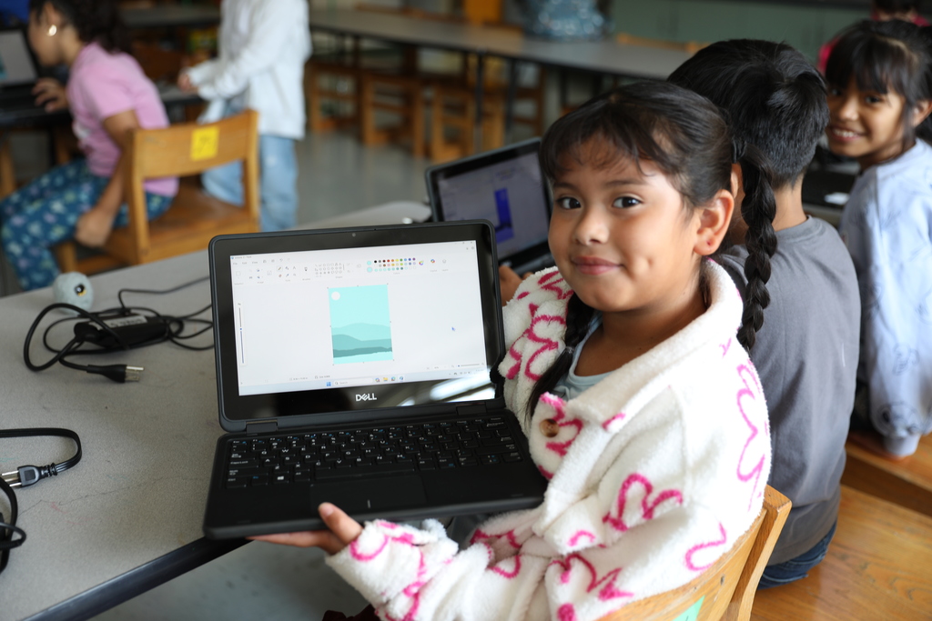 This week, we’re shining a light on Mr. Adam Sanford’s classroom at Park Creek School! His students have been exploring digital landscapes, focusing on creating light-to-dark layers to bring depth into their work. 