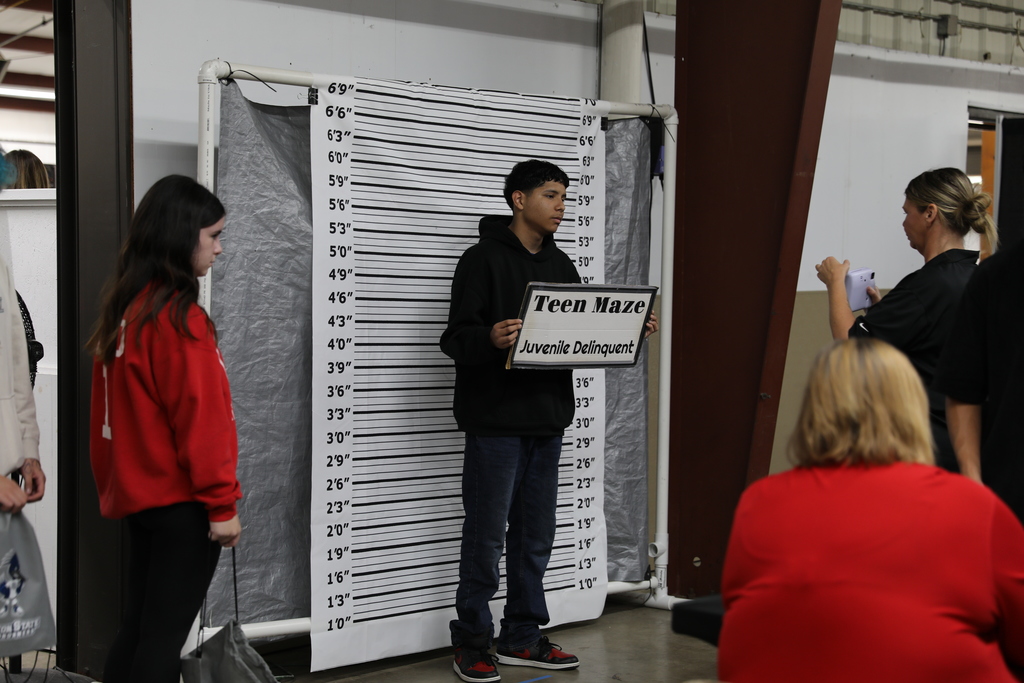 This week, DPS high school sophomores had the opportunity to participate in the interactive ‘game of life’ at the Teen Maze event organized by United Way of Northwest Georgia!