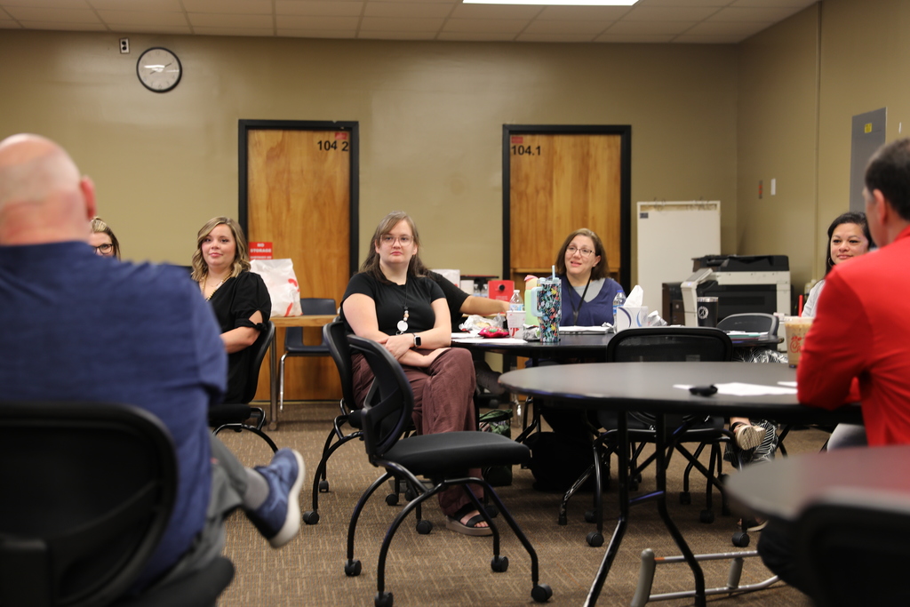 Dr. Steven Craft recently met with the Superintendent’s Teacher Advisory Council, a group made up of our outstanding school-level Teachers of the Year. Representing schools and grade levels across the district, these educators bring valuable insights, experiences, and ideas directly to the superintendent.