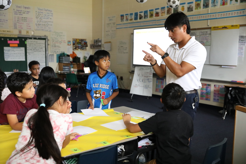Classroom Spotlight: In Cesar Martinez’s classroom at Blue Ridge School, students brought math to life by creating giant multiplication charts! Through hands-on activities, they explored rectangles and multiplication in a fun and engaging way during their math instruction time.