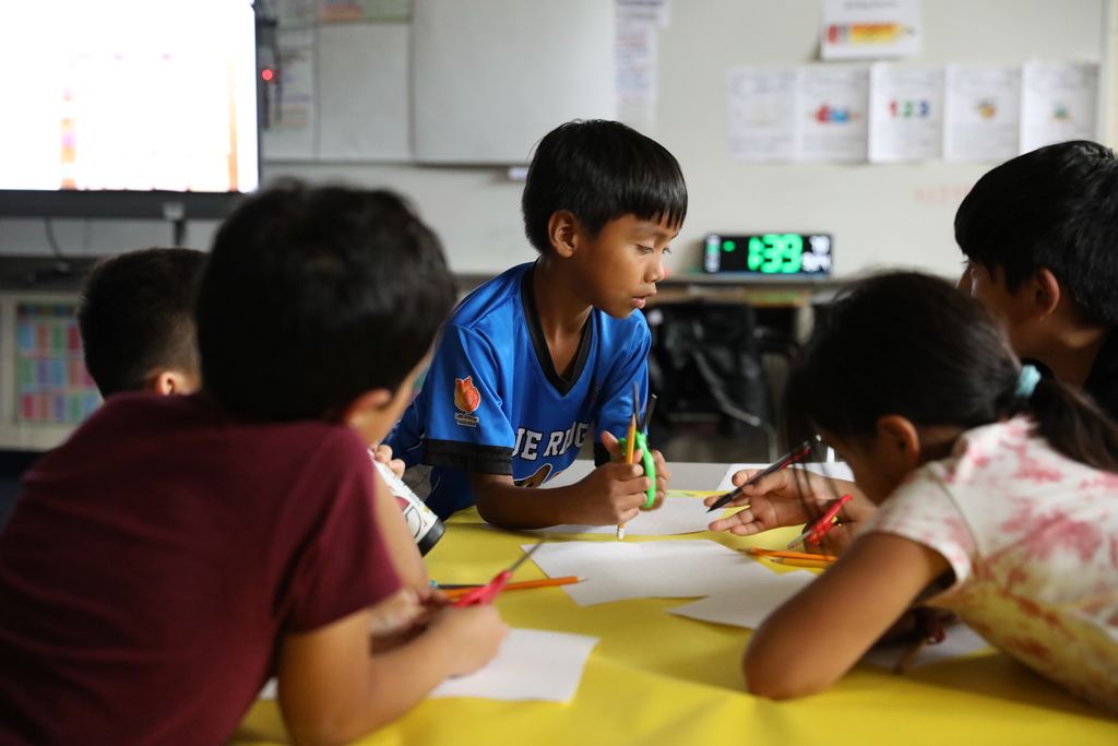 Classroom Spotlight: In Cesar Martinez’s classroom at Blue Ridge School, students brought math to life by creating giant multiplication charts! Through hands-on activities, they explored rectangles and multiplication in a fun and engaging way during their math instruction time.