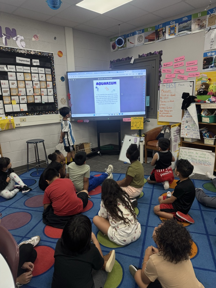 students presenting in class