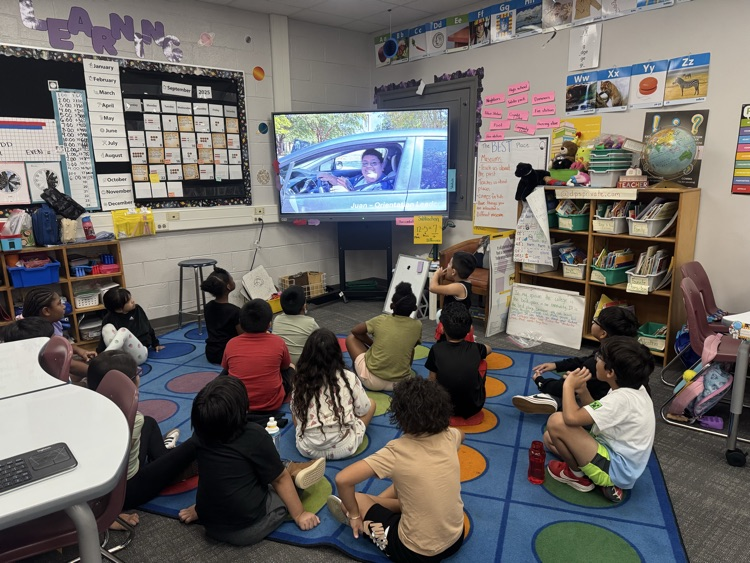 students presenting in class