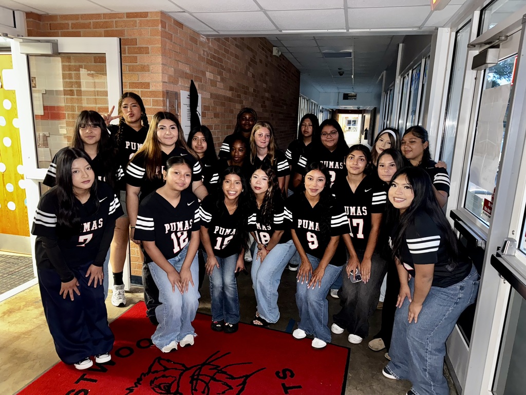 The Dalton Academy flag football team recently visited Westwood School to greet students with smiles, open car doors, and wish them a fantastic day of learning. Thank you, Pumas, for spreading positivity and showing what it means to lead with kindness!