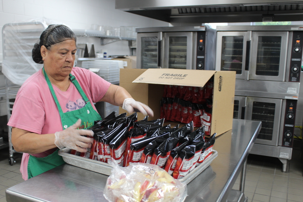 photo of cafeteria staff